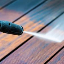 Reasons To Hire A Professional Pressure Washing Service
