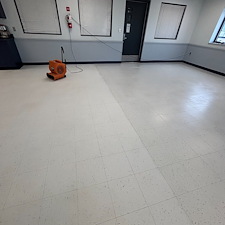 Commercial-VCT-Floor-Stripping-and-Waxing-in-Toledo-Perrysburg-Ohio 11