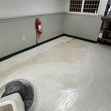 VCT-Stripping-and-Waxing-in-Youngstown-Ohio-Commercial-Floor-Restoration-by-Eco-King 15