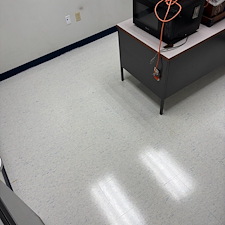 VCT-Stripping-and-Waxing-in-Youngstown-Ohio-Commercial-Floor-Restoration-by-Eco-King 1