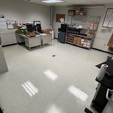 VCT-Stripping-and-Waxing-in-Youngstown-Ohio-Commercial-Floor-Restoration-by-Eco-King 0